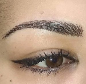 maquillage sourcils